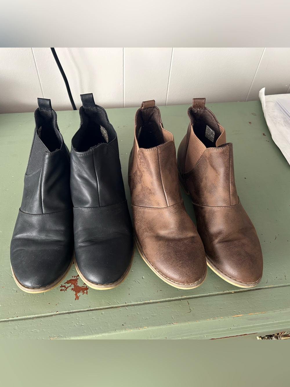 Rocket Dog women’s leather Boots in Black and Brown 2010s
